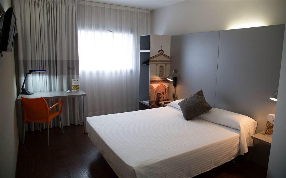 B&B Hotel Barcelona Granollers Les Franqueses del Vallès Esterno foto